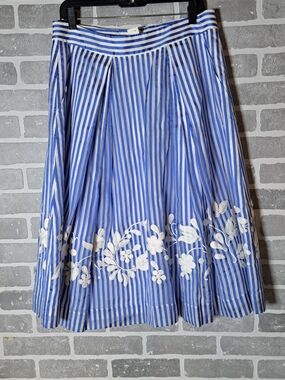 Carlisle Blue & White Striped Skirt with White Floral Embroidery Size 8